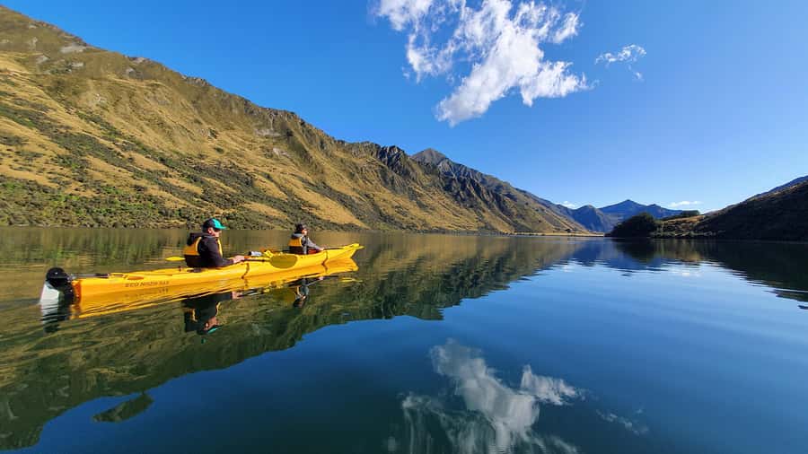 Queenstown: Kayaking or SUP Experience on Moke Lake - Key points at a glance