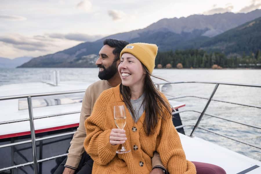Queenstown: Lake Wakatipu Scenic Cruise - Commentary from Troy, Dan, and the local crew