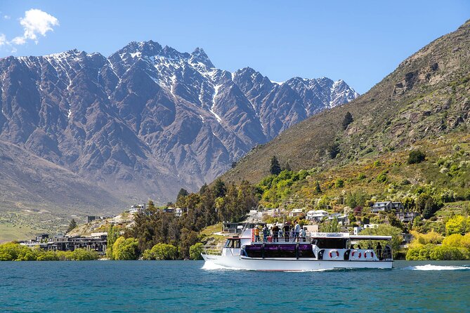 Queenstown: Lake Wakatipu Scenic Cruise (90 Minutes) - Why a 90-minute cruise works well in Queenstown
