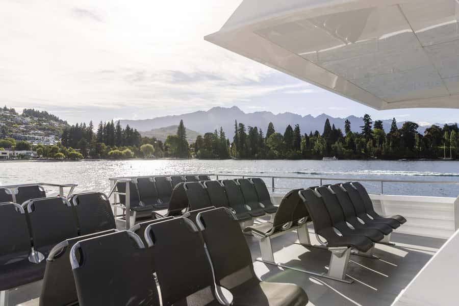 Queenstown: Lake Whakatipu Boat Trip - Mt Earnslaw, the Southern Alps, and the changing view