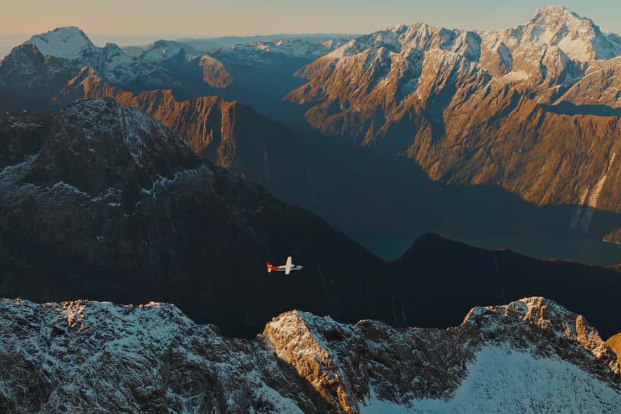 Queenstown: Milford Sound Flight and Cruise - Who should choose this Milford Sound trip?
