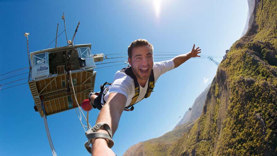 Queenstown: Nevis Bungy - Australasia's Biggest Bungy! - The see-through cable car crossing