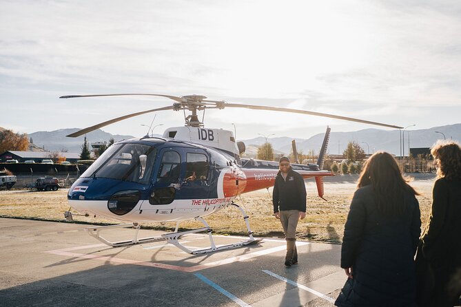 Queenstown: Pilot's Choice Helicopter Flight with alpine landing - The alpine landing is the real prize