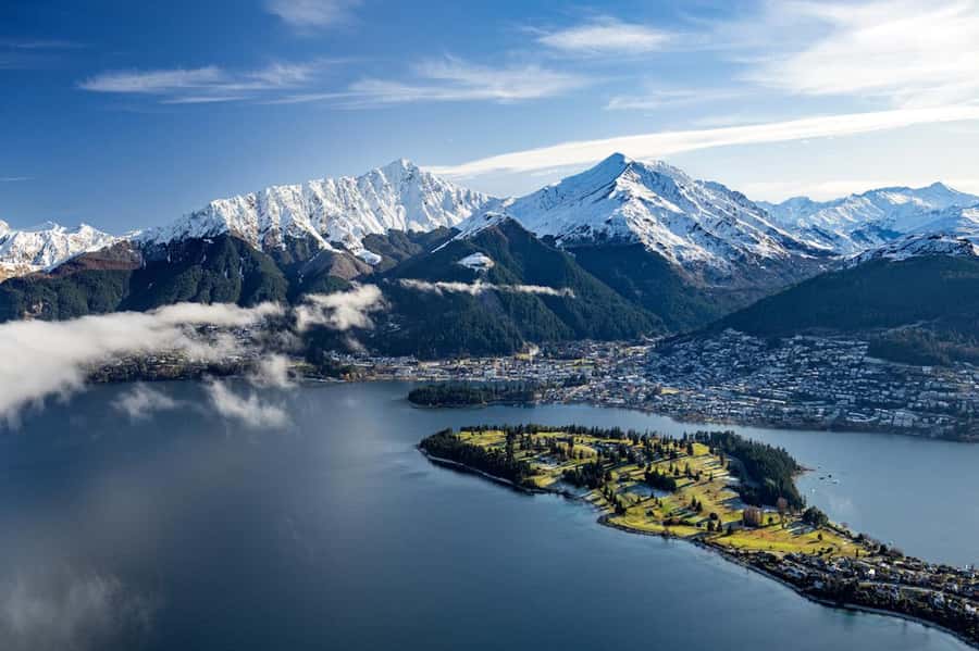Queenstown: Remarakbles Helicopter Tour with Alpine Landing - Following the Shotover and Kawarau rivers