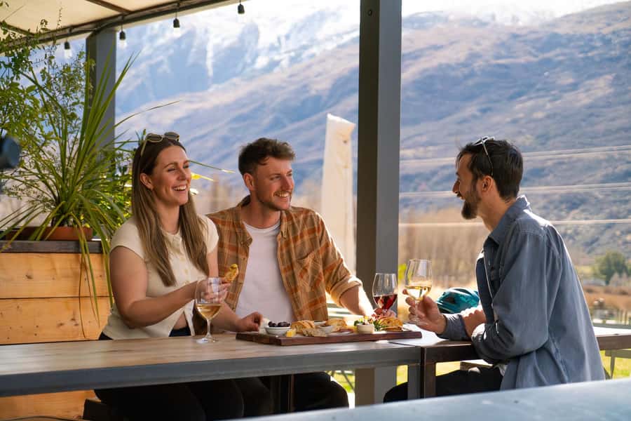 Queenstown: Self-Guided Gibbston Valley Wineries Bike Tour - The Kawarau Bridge and the bungy stop