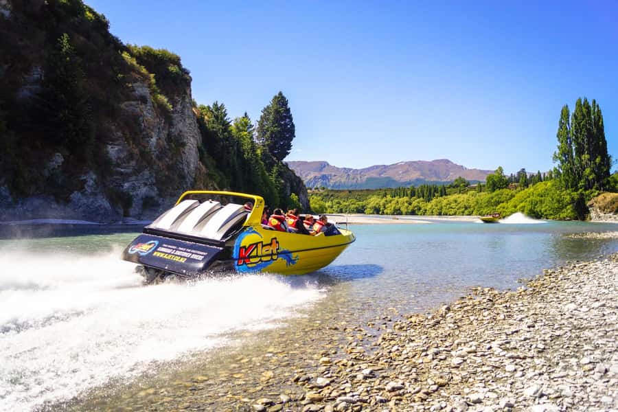 Queenstown: Shotover River and Kawarau River Jet Boat Ride - Practical tips for a better seat and a drier return