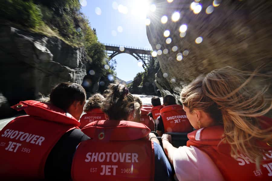 Queenstown: Shotover River Extreme Jet Boat Experience - Practical tips for a smoother ride