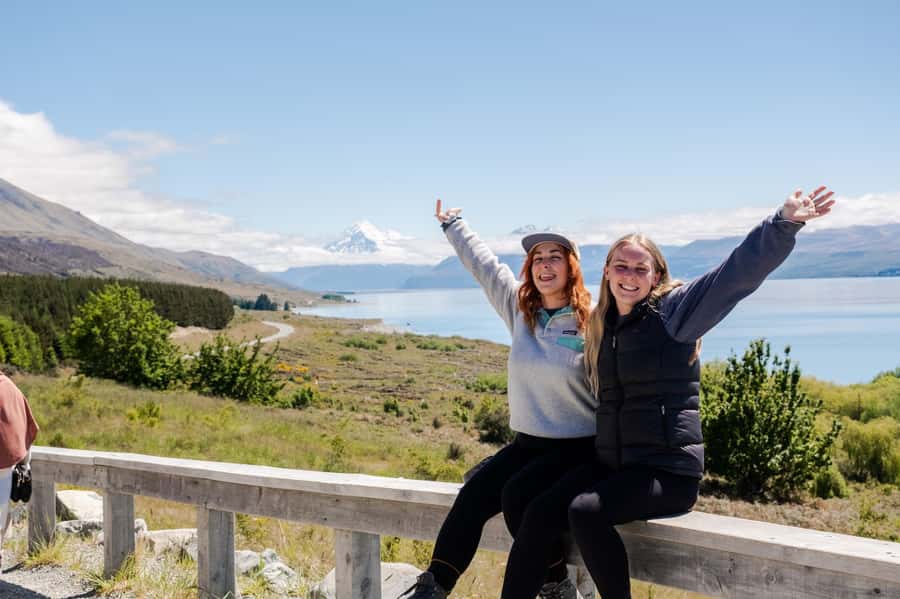 Queenstown: Small Group Mt Cook Day Tour - Lindis Pass: a short stop with big views