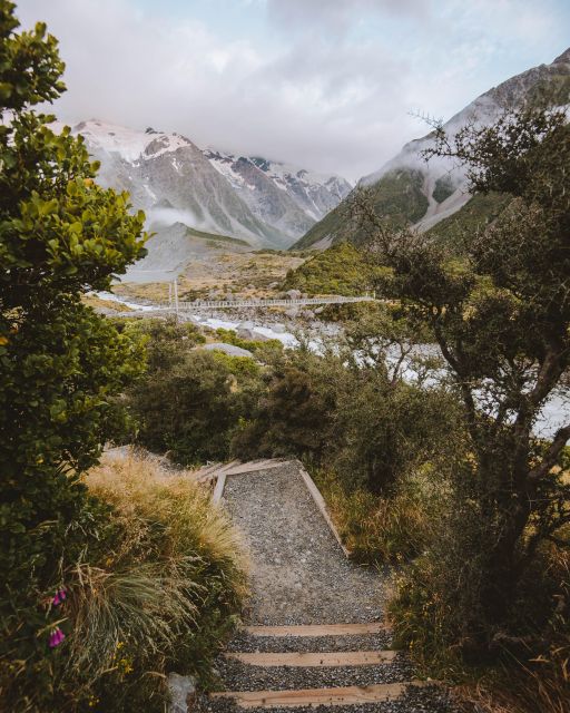 Queenstown: Small Group Mt Cook Day Tour - Why the small van and guide matter