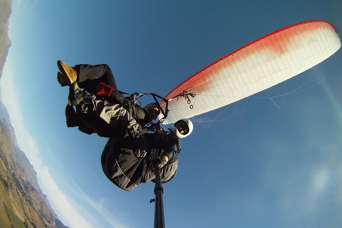 Queenstown Tandem Paragliding from Coronet Peak - A soft landing on the valley floor