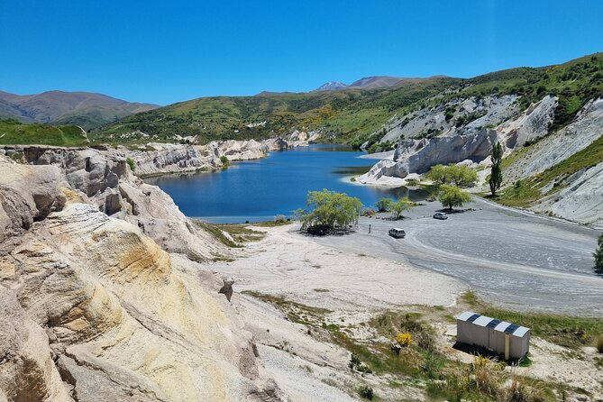 Queenstown to Dunedin with Taieri Gorge Train One-Way Tour - A short photo stop at Ophir Bridge Road