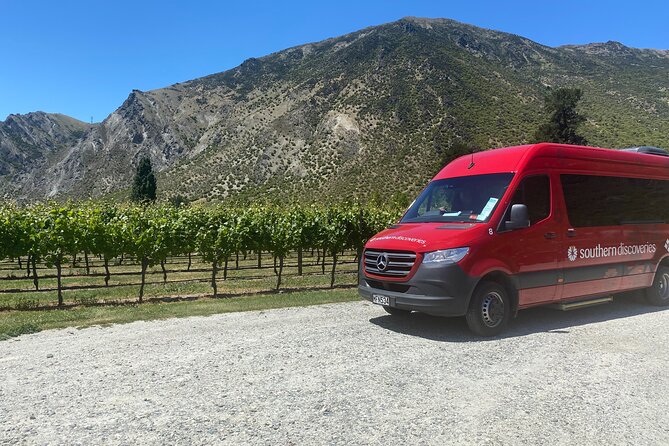 Queenstown Wine Tour - What the guides add to the drive
