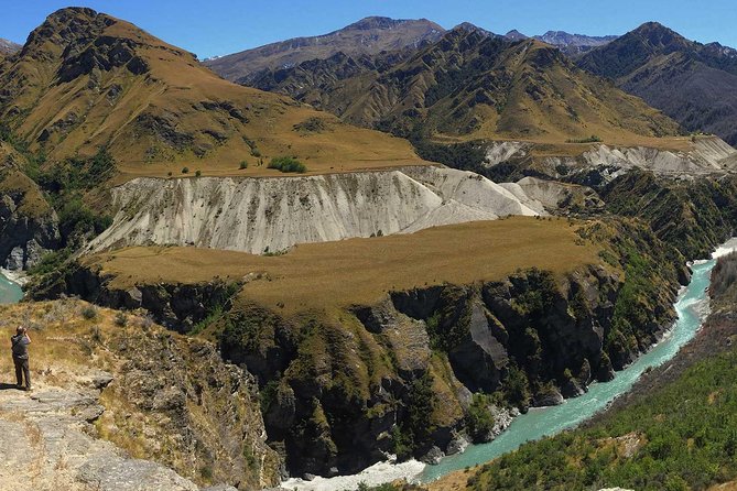 Skippers Canyon Private Half Day 4WD Tour, Queenstown NZ - A private Land Rover changes the pace