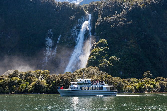 Small Group, Award Winning Milford Sound Day Experience & Cruise - Lake Te Anau gives the morning a proper beginning