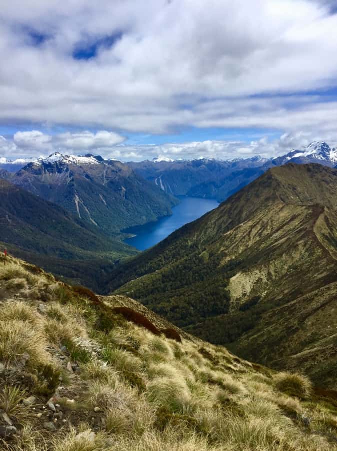 Te Anau: 30-Minute Fiordland National Park Scenic Flight - Leaving the Te Anau basin behind