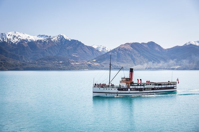TSS Earnslaw Lake Wakatipu Steamship Cruise from Queenstown - Sailing across Lake Wakatipu to Walter Peak