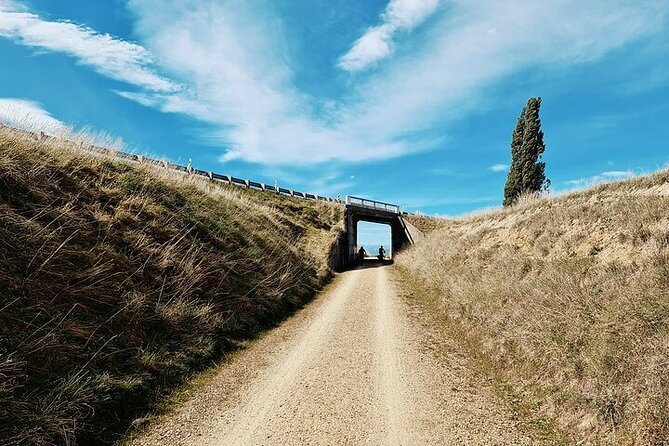 Tunnels to Station On E-Bikes - Why the Auripo to Clyde direction works so well