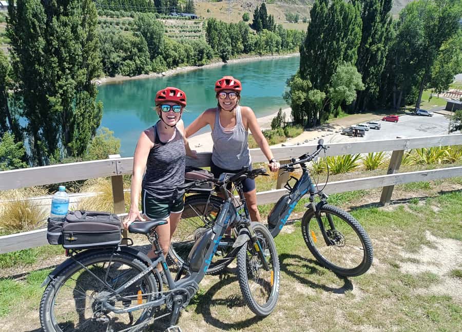 Ultimate Lake Dunstan Bike Hire, Shuttles And Boat Return - Returning by shuttle and the Dunstan Explorer boat