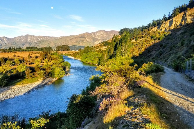 Wanaka Easy Ebike Tour - What happens from pickup to pedals