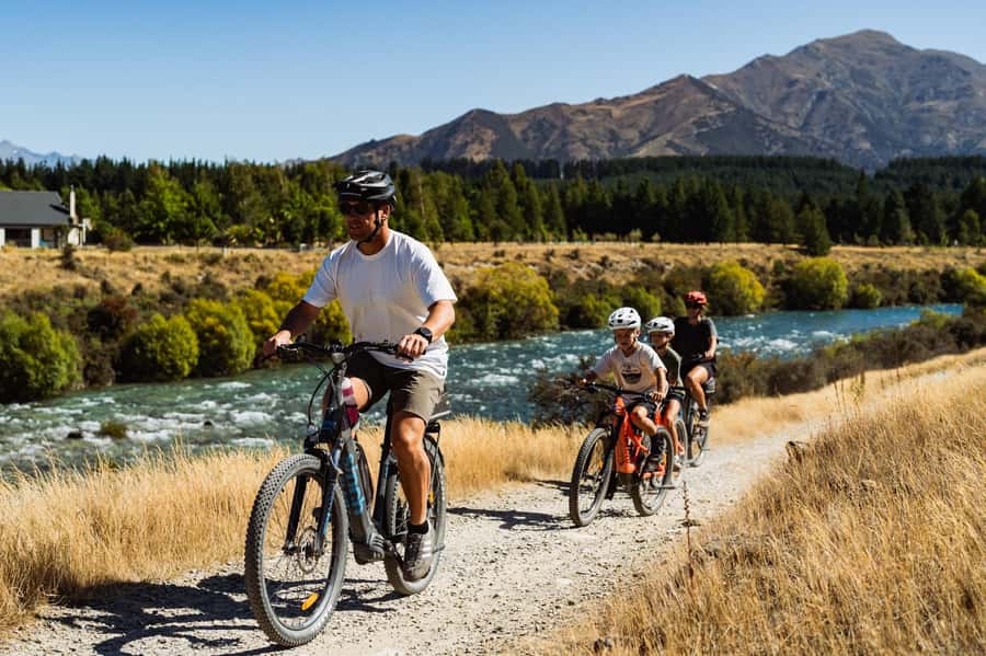 Wānaka: Gladstone Track and Wanaka Trails on Bike or eBike - Who should book this ride?