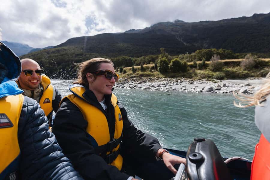 Wānaka: Heli Siberia - Helicopter Flight, Hike & Jet Boat - Seeing Lake Crucible and Mount Aspiring National Park from above
