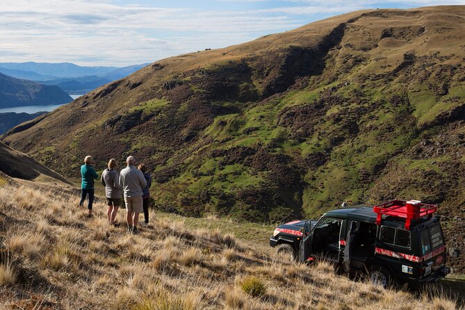 Wanaka High Country Walk - Guide Lloyd and the local commentary