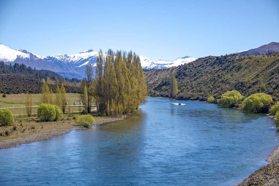 Wanaka: Jet Boat Ride on Clutha River - Safety, age limits, and comfort on moving water