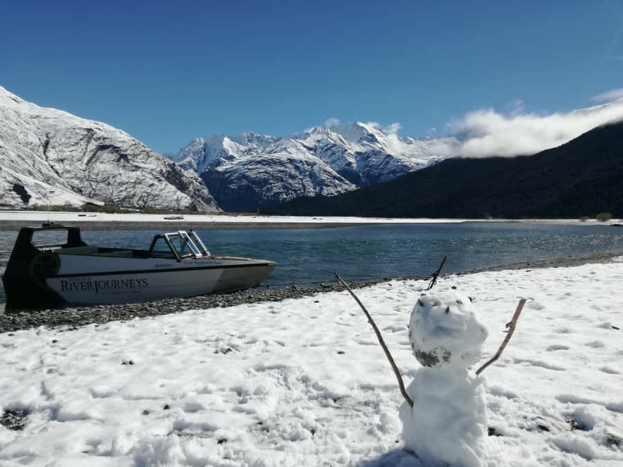 Wanaka: Jet Boat & Wilderness Walk - Parking and meeting-point advice