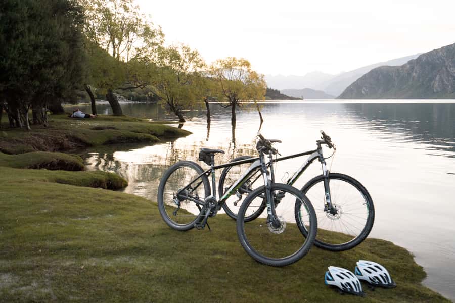 Wanaka: Self-Guided Regular MTB - Lake Hawea to Lake Wanaka - The final lakeside stretch into Wanaka