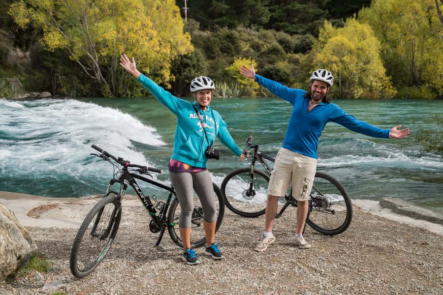 Wanaka: Self-Guided Regular MTB - Lake Hawea to Lake Wanaka - Meeting the team in central Wanaka