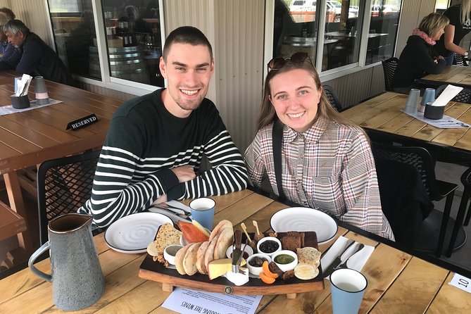 Wine Tour & Maori Culture Wanaka - Learning Māori culture with Joe